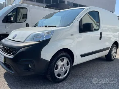 Usata Fiat Fiorino 80 CV (58 kW) 2016 Bianco Monovolume