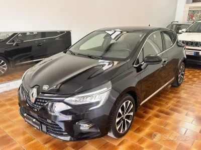 Usata Renault Clio V Intens 86 CV (63 kW) 2020 Nero Berlina