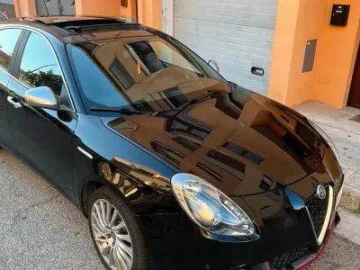 Usata Alfa Romeo Giulietta 175 CV (128 kW) 2016 Nero Utilitaria
