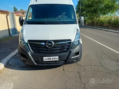 Usata Opel Movano 150 CV (110 kW) 2021 Bianco Furgone