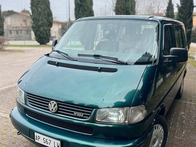 Usata VW Caravelle 102 CV (75 kW) 1997 Verde Monovolume