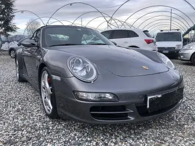 Usata Porsche 997 385 CV (283 kW) 2008 Grigio Cabrio