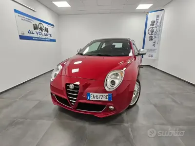 Begagnad Alfa Romeo MiTo Distinctive 105 HK (77 kW) 2010 Röd Halvkombi
