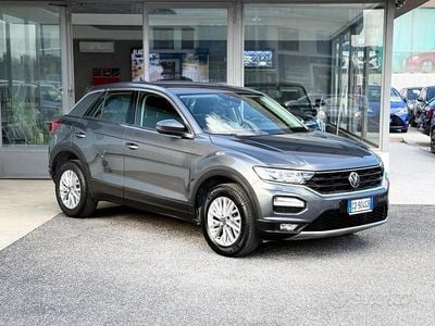 Usata VW T-Roc 150 CV (110 kW) 2021 Grigio SUV