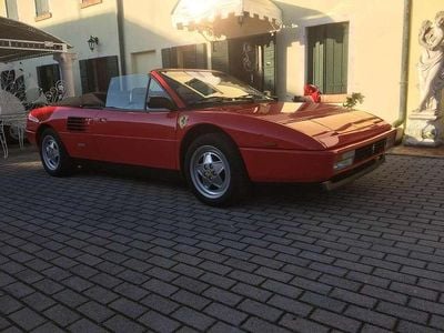 Usata Ferrari Mondial 295 CV (216 kW) 1990 Rosso Cabrio