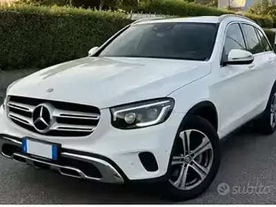 Usata Mercedes GLC220 Business 194 CV (142 kW) 2020 Bianco SUV