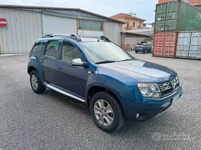 Usata Dacia Duster Lauréate 109 CV (80 kW) 2017 Blu SUV
