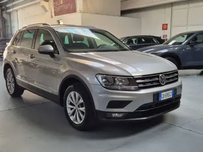 Usata VW Tiguan 150 CV (110 kW) 2020 Grigio SUV