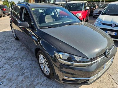 Usata VW Golf VII Executive 116 CV (85 kW) 2019 Antracite pastello Station wagon