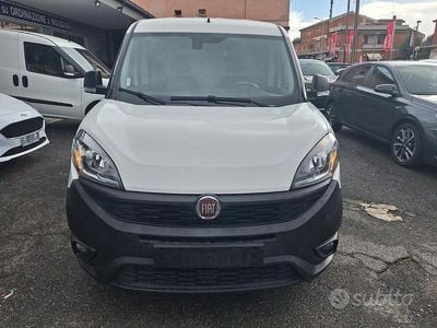 Usata Fiat Doblò 95 CV (69 kW) 2020 Bianco Monovolume