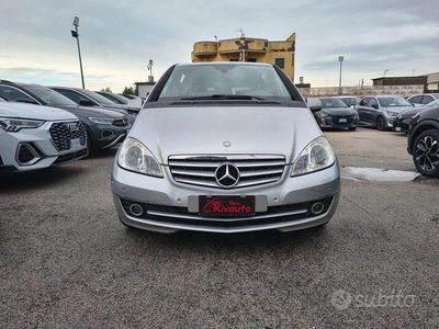 Usata Mercedes A180 Elegance 108 CV (79 kW) 2009 Grigio Berlina