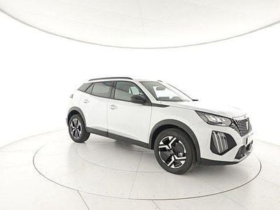 Usata Peugeot 2008 Allure 101 CV (74 kW) 2025 Bianco SUV