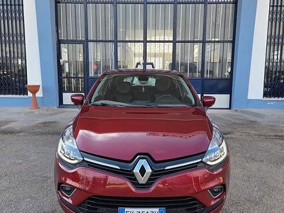Usata Renault Clio IV Intens 75 CV (55 kW) 2017 Marrone Berlina