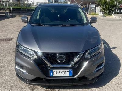 Gebraucht Nissan Qashqai Tekna 131 PS (96 kW) 2018 Grau SUV
