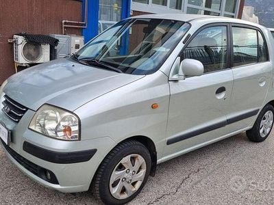 Usata Hyundai Atos Active 59 CV (43 kW) 2004 Grigio Utilitaria