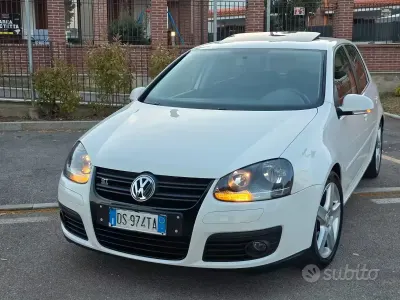 Usata VW Golf VI GT 105 CV (77 kW) 2009 Bianco Utilitaria