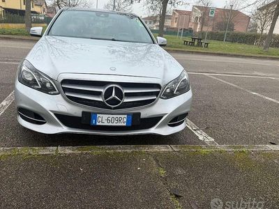 Usata Mercedes E350 292 CV (214 kW) 2013 Grigio Berlina