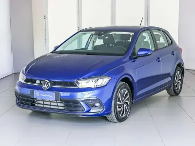 Usata VW Polo Life 95 CV (69 kW) 2025 Reef blue metallizzato Utilitaria