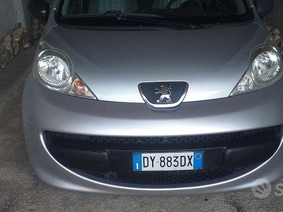 Usata Peugeot 107 68 CV (50 kW) 2008 Grigio Utilitaria