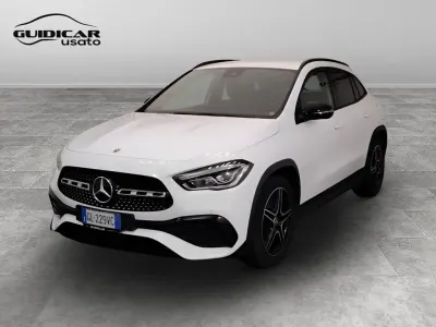 Usata Mercedes GLA200 Premium 150 CV (110 kW) 2023 Bianco cirrus SUV