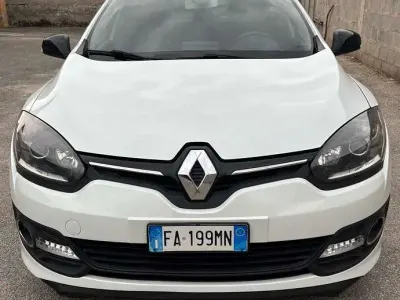 Usata Renault Mégane GrandTour LIMITED 110 CV (80 kW) 2015 Bianco Station wagon