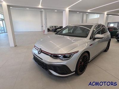 Usata VW Golf VIII GTI 300 CV (220 kW) 2024 Argento Berlina