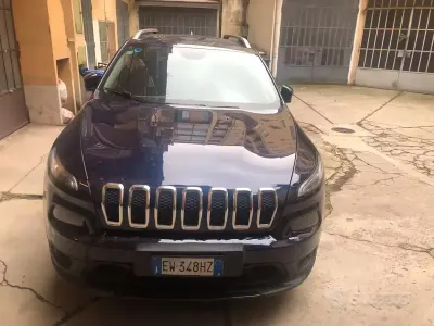 Second-hand Jeep Cherokee 140 CP (102 kW) 2014 Albastru SUV