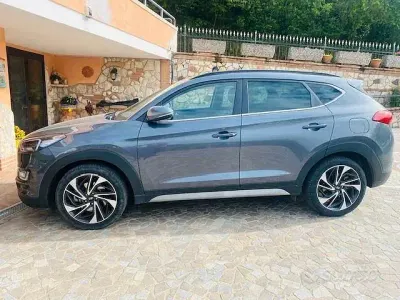 Usata Hyundai Tucson Premium 136 CV (100 kW) 2018 Grigio SUV