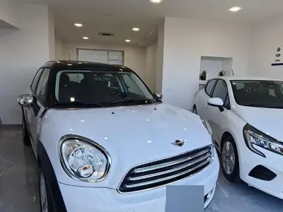 Usata Mini Cooper D Countryman 111 CV (81 kW) 2013 Bianco SUV