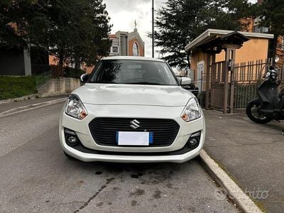 Usata Suzuki Swift Cool 90 CV (66 kW) 2019 Bianco Utilitaria