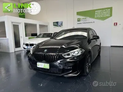 Begagnad BMW 118 M Sport 150 HK (110 kW) 2024 Svart Halvkombi
