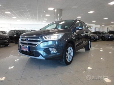 Usata Ford Kuga S 150 CV (110 kW) 2019 Grigio SUV