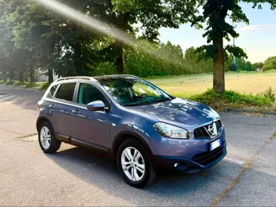 Usata Nissan Qashqai 150 CV (110 kW) 2012 Argento SUV