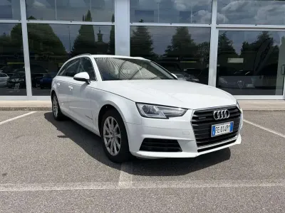 Usata Audi A4 Business 190 CV (139 kW) 2016 Ibisweiss Station wagon