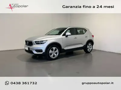 Usata Volvo XC40 Momentum 150 CV (110 kW) 2018 Argento brillante met. SUV