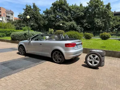 Usata Audi A3 Cabriolet Ambition 140 CV (102 kW) 2010 Argento Cabrio