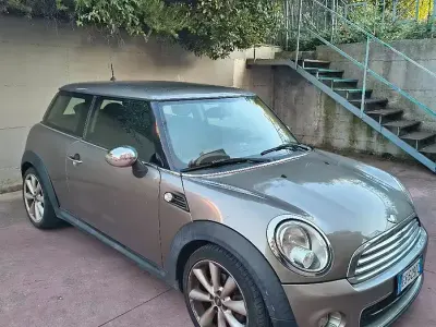 Usata Mini ONE 75 CV (55 kW) 2013 Grigio Utilitaria