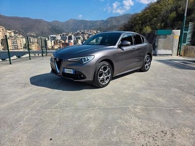 Usata Alfa Romeo Stelvio 190 CV (139 kW) 2022 Grigio SUV