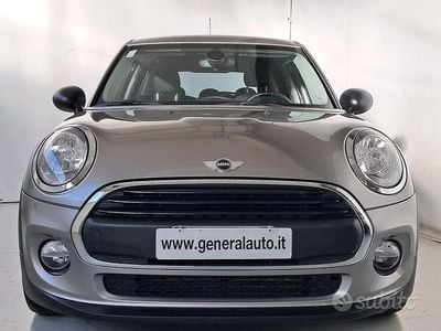 Usata Mini One D Hype 95 CV (69 kW) 2018 Grigio metallizzato Utilitaria