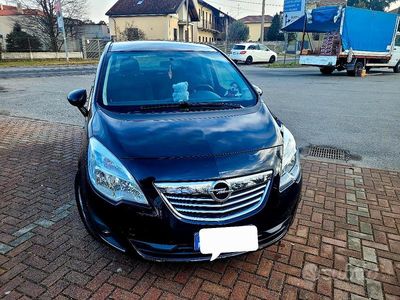 Usata Opel Meriva Cosmo 95 CV (69 kW) 2012 Nero Monovolume