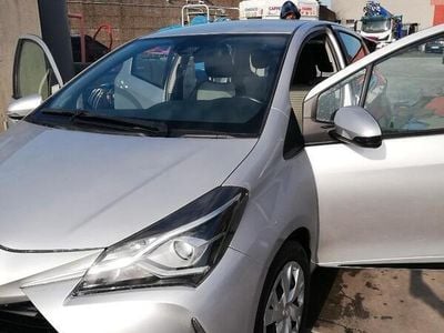 Usata Toyota Yaris 2017 Grigio Berlina