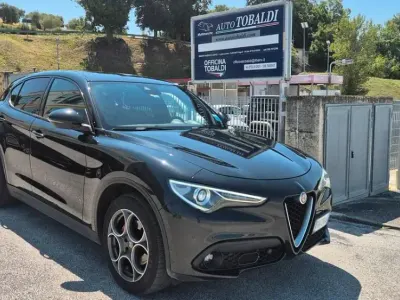 Usata Alfa Romeo Stelvio Executive 210 CV (154 kW) 2018 Nero SUV