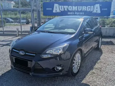 Usata Ford Focus Titanium 116 CV (85 kW) 2011 Blu Berlina
