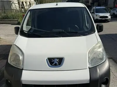 Usata Peugeot Bipper 75 CV (55 kW) 2013 Bianco Monovolume