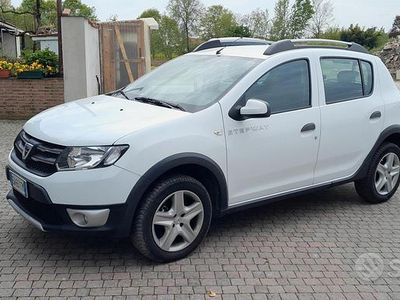 Usata Dacia Sandero Stepway 90 CV (66 kW) 2014 Bianco Berlina