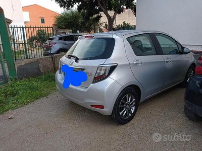 Grigio Usata 2014 Toyota Yaris Utilitaria | 7500 € (Cara)