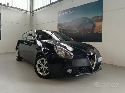 Usata Alfa Romeo Giulietta 120 CV (88 kW) 2018 Blu/azzurro Utilitaria
