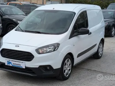 Usata Ford Transit Courier 99 CV (72 kW) 2022 Bianco Furgone