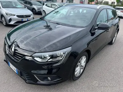 Usata Renault Mégane GrandTour Business 116 CV (85 kW) 2019 Nero Station wagon