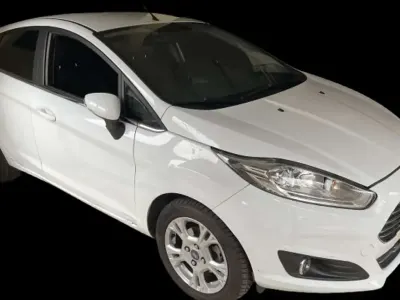 Usata Ford Fiesta Business Edition 75 CV (55 kW) 2016 Bianco Utilitaria